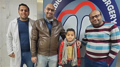 جامعة سوهاج تنجح في إنقاذ طفل من الموت بعد غرس مسمار في قلبه