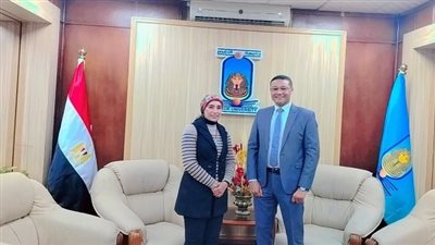 رئيس جامعة الأقصر تتابع أداء الإدارات وتؤكد أهمية العمل الجماعي للنهوض بالجامعة