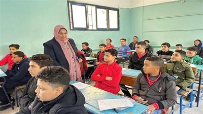 وكيل تعليم الجيزة في جولة تفقدية لضمان سير امتحانات صفوف النقل بكفاءة