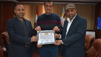 خدمه المواطنين في مديرية تعليم سوهاج تحقق معدل إنجاز ١٠٠٪ بمنظومة الشكاوى الحكومية 