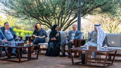 حاكم رأس الخيمة يستقبل وفدًا من جمعية الصحفيين الإماراتية ونخبة من القيادات الإعلامية الخليجية والعربية والدولية