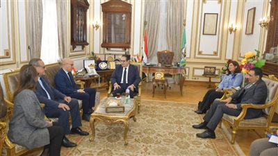 سامى عبد الصادق يستقبل رئيس الجامعة الفرنسية فى مصر لبحث تعزيز التعاون