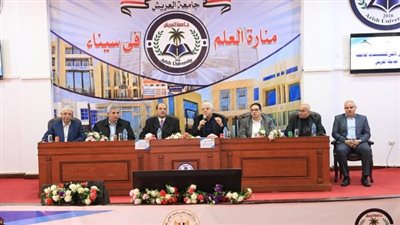 وزير التعليم العالي يلتقي بالكوادر الطبية بالمستشفيات الجامعية في جامعة العريش