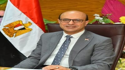 أساتذة جامعة أسيوط في المجالس النوعية لأكاديمية البحث العلمي.. والمنشاوي يهنئ