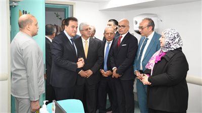  بروتوكول تعاون بين طب جامعة عين شمس وطب الزقازيق