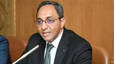 مجاملة للنواب.. المحافظ يضحي بالمعلمين في امتحانات الشهادة الإعدادية بقنا.. بين الموت والحياة