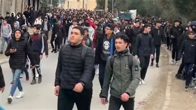 مظاهرات وإضــ..راب طلابي في الجزائر احتجاجًا على البرامج الدراسية المكثفة