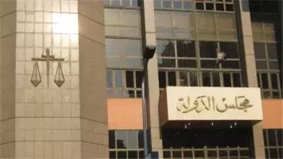 إلغاء إضافة درجات اللغة العربية والتاريخ لطلاب الشهادات الأمريكية والبريطانية