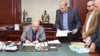 محافظ بني سويف يعتمد نتيجة الشهادة الإعدادية الترم الأول.. بنسبة نجاح 75.8 %