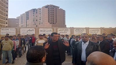 إحالة 76 معلمًا للتحقيق بمدرسة سوهاج المعمارية وإنذار 843 طالبًا بالفصل بسبب الغياب