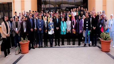 التعليم العالي ينظم دورة متخصصة في التربية الإعلامية لمواجهة الشائعات والتضليل الرقمي