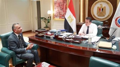 بعد لقاء وزير الصحة.. نقيب أطباء الأسنان يصدم دفعة أطباء الأسنان 2023 بشأن إلغاء التكليف