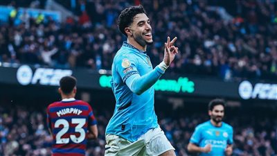 التشكيل المثالي فى دوريات أوروبا.. موقف عمر مرموش بعد الهاتريك.. فيديو