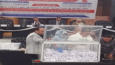 إجراء قرعة علنية لوحدات وأراضي الإسكان في العبور والمنصورة الجديدة وسط إقبال كبير