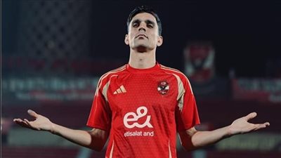 الدوري المصري| أشرف بن شرقي يسجل الهدف الأول للأهلي أمام الزمالك.. فيديو