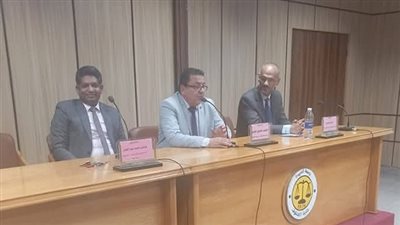 جامعة أسيوط تختتم تدريب قانوني متطور بكلية الحقوق حول صياغة العقود وصحف الدعاوى