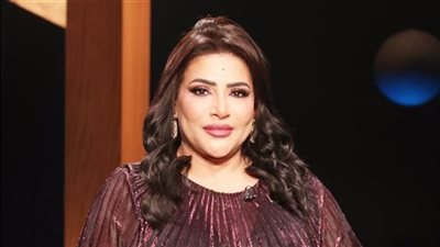 بدرية طلبة تكشف عن حرمان طفولتها وأزمة فيديو الروب القصير في زفاف ابنتها