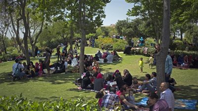 موعد شم النسيم 2025 وبداية الربيع.. وداعًا للبرودة والأمطار