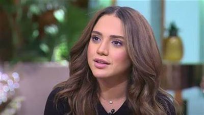 الفنانة رنا رئيس.. الحسد فركش خطوبتى وبحب مناخيرى قوى..وتأثرت بـ مى عزالدين فى طفولتى 