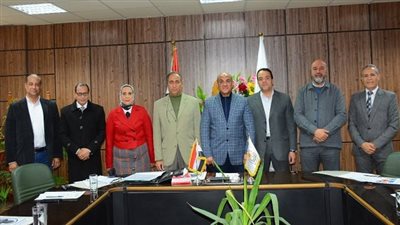 جامعة أسيوط تطلق برامج تدريبية وتعزز الشراكات بمركز الاستدامة