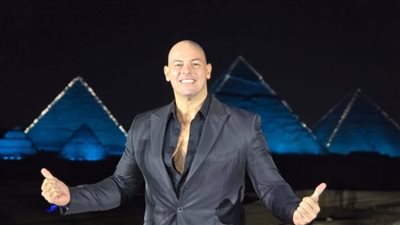 أحمد التهامي: كبرت على حب عادل إمام وسمير غانم ومايكل جاكسون فى غرفتى 