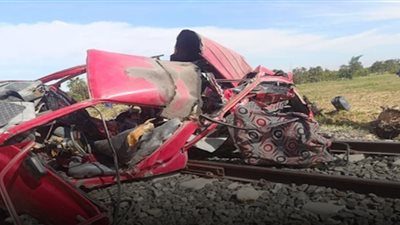 مصرع 8 وإصابة 12.. التفاصيل الكاملة لـ حادث قطار الإسماعيلية 