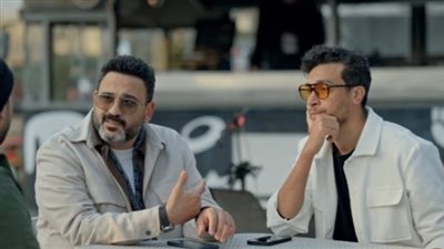 مسلسل الكابتن الحلقة 13: أكرم حسني يساعد ابنة سوسن بدر في زواجها