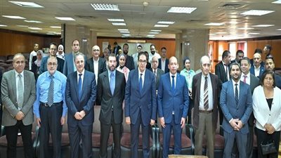 رئيس جامعة القاهرة يعلن إطلاق تطويرًا طبيًا متقدمًا بوحدة مناظير الجهاز الهضمي