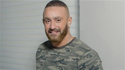 أحمد السقا: إصابتي في العتاولة كانت خطيرة.. والحصان ضربني 3 مرات متتالية