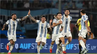 الأرجنتين تدك البرازيل 4-1 وتتأهل إلى كأس العالم 2026 رسميًا 