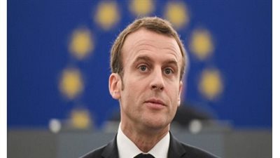 خلال زيارة الرئيس الفرنسي ماكرون.. الرئيس السيسي يستقبل ماكرون بقصر الإتحادية