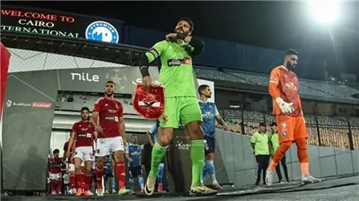 الدوري المصري.. داني ماكلي يدير مباراة بيراميدز والأهلي بشكل رسميا