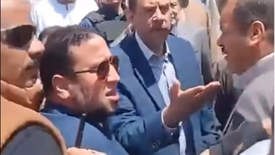 إقالة سكرتير عام محافظة سوهاج.. التفاصيل الكاملة عن واقعة مشادة بين المسؤولين 