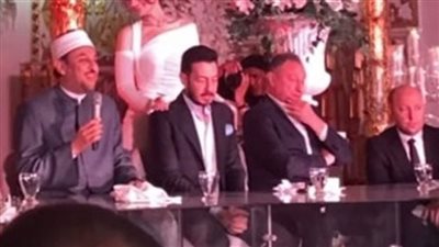 صور عقد قران ليلى أحمد زاهر وهشام جمال.. شاهد لحظة بكاء الفنان أحمد زاهر 