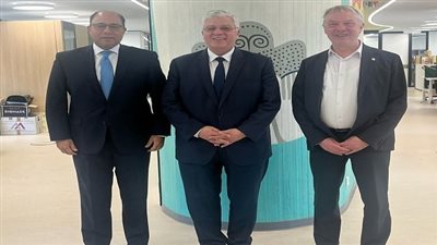 وزير التعليم العالي يستعرض آفاق التعاون مع جامعة VUB في بروكسل