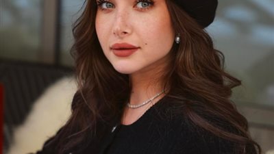 أحدث ظهور لهنا الزاهد بإطلالة جريئة.. وتفاصيل مؤثرة عن والدتها