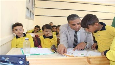 مدير تعليم الجيزة يصدر 5 توجيهات هامة أثناء زيارته لعدد من المدارس