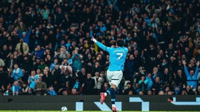 مرموش يصنع والسيتي يقفز إلى المركز الثالث بفوز قاتل على أستون فيلا 2-1