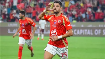 الأهلي يتقدم بصاروخية طاهر في شباك صن داونز بدوري أبطال إفريقيا 