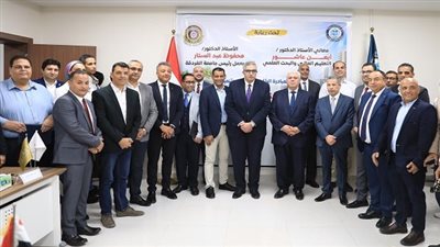 وزير التعليم العالي يوقع اتفاقيات شراكة بين جامعة الغردقة والمنشآت السياحية