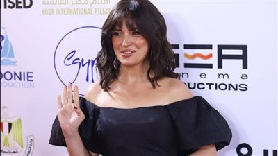 ريهام عبد الغفور تتألق كسندريلا في حفل تكريمها بالإسكندرية للفيلم القصير