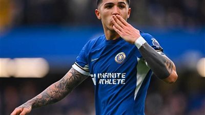 تشيلسي يضرب أولًا.. فرنانديز يهز شباك ليفربول في الدقيقة 3