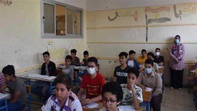 هل تم تأجيل امتحانات شهر أبريل 2025 غدًا؟ التعليم تكشف الحقيقة بعد تحذيرات الأرصاد