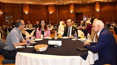 جامعة أسيوط تحتفل بتكريم خريجي فولبرايت وتعزيز التعاون الأكاديمي