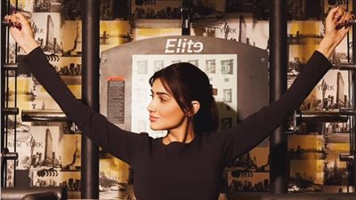 مي عمر ترد على شائعات 