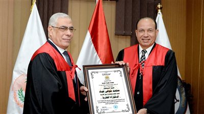 جامعة المنصورة تمنح النائب العام الدكتوراه الفخرية.. صور
