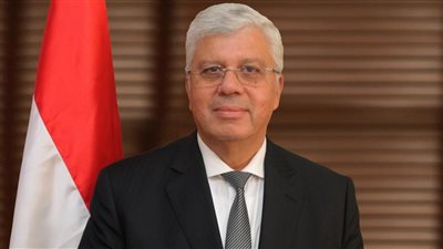 وزير التعليم العالي يعقد اجتماعًا مع مديري مراكز ذوي الإعاقة بالجامعات المصرية