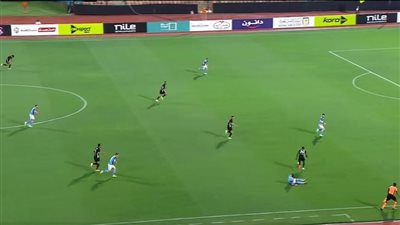 البنك الأهلي يضرب بقوة وينهي الشوط الأول متقدمًا على بيراميدز بثنائية نظيفة..فيديو