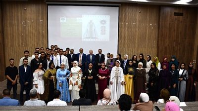  إبداع طلاب جامعة حلوان التكنولوجية الدولية في عرض الأزياء التكنولوجي