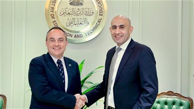 وزير التربية والتعليم يلتقي الممثل المقيم لصندوق الأمم المتحدة للسكان لبحث التعاون